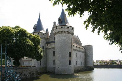 castillo-francia-turismo.jpg